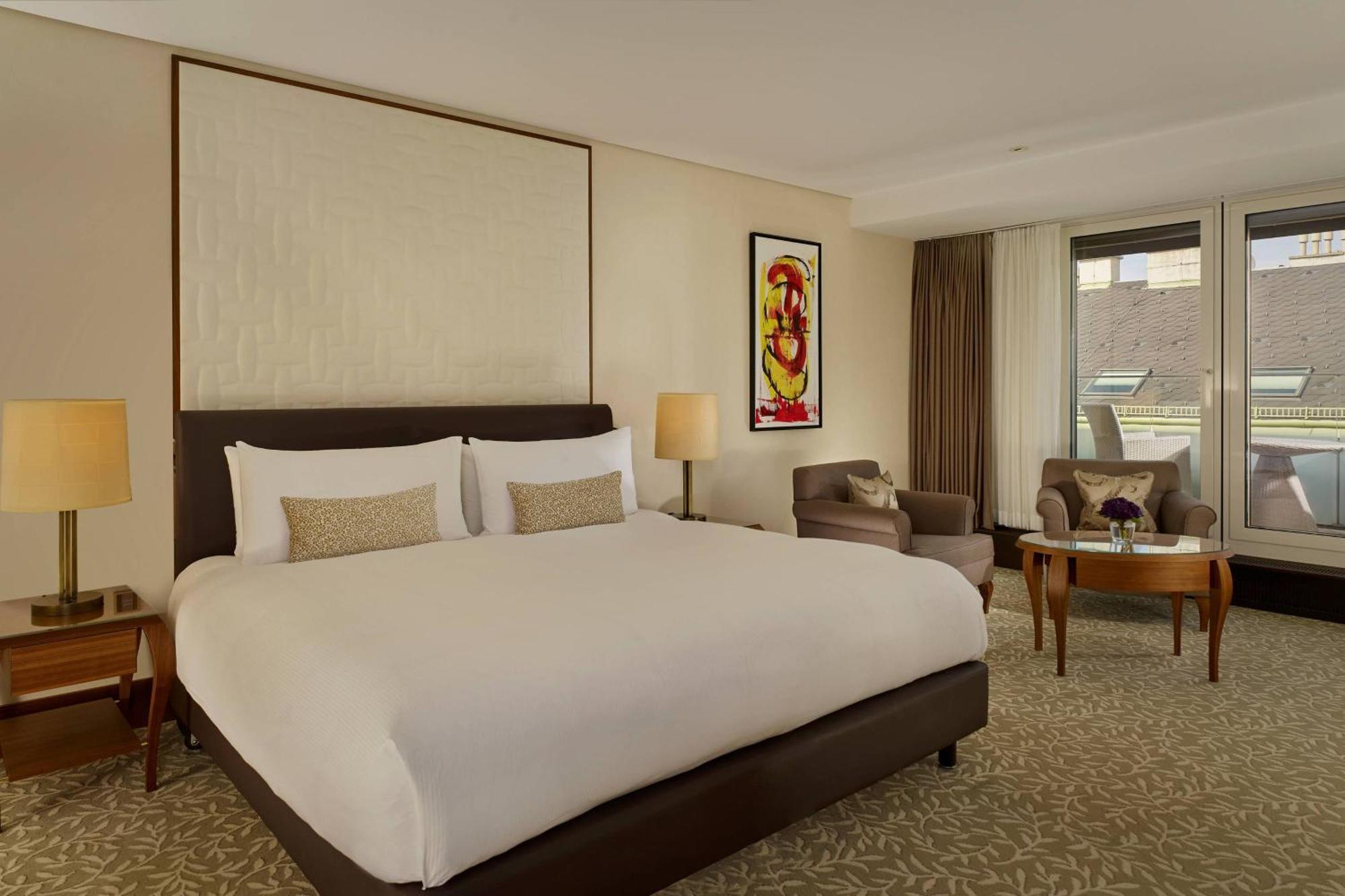 The Ritz-Carlton, Vienna Hotel Екстериор снимка