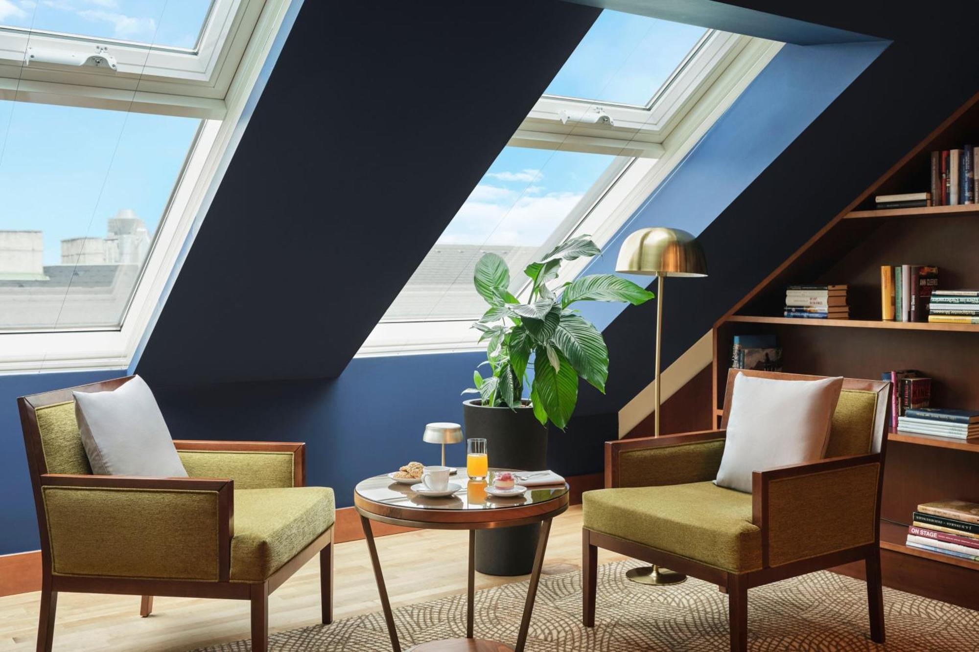 The Ritz-Carlton, Vienna Hotel Екстериор снимка A room with a skylight