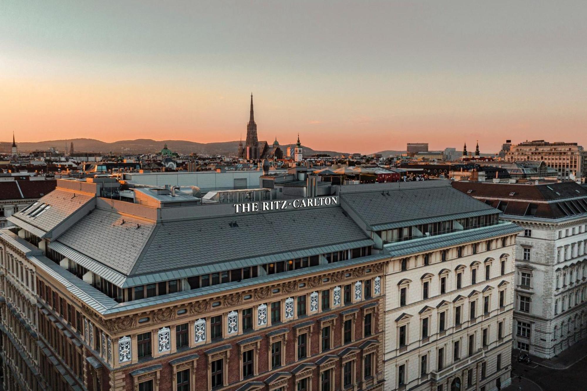 The Ritz-Carlton, Vienna Hotel Екстериор снимка The Ritz-Carlton, Vienna
